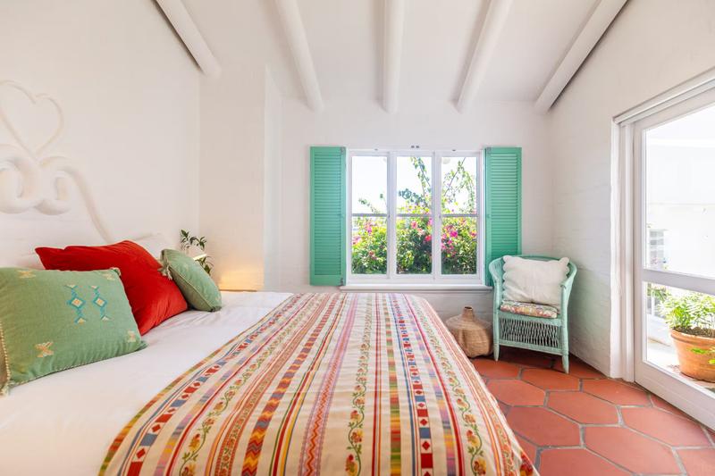 To Let 6 Bedroom Property for Rent in Beachy Head Western Cape